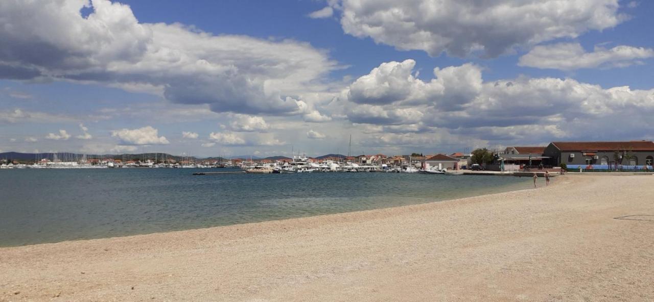Beach Apartment Vami With Sea View มูร์แตร์ ภายนอก รูปภาพ