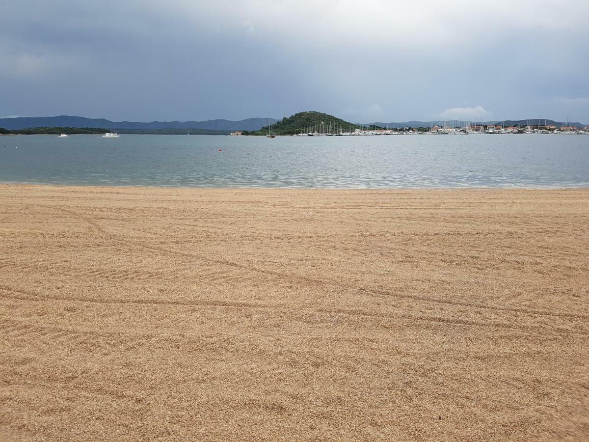 Beach Apartment Vami With Sea View มูร์แตร์ ภายนอก รูปภาพ
