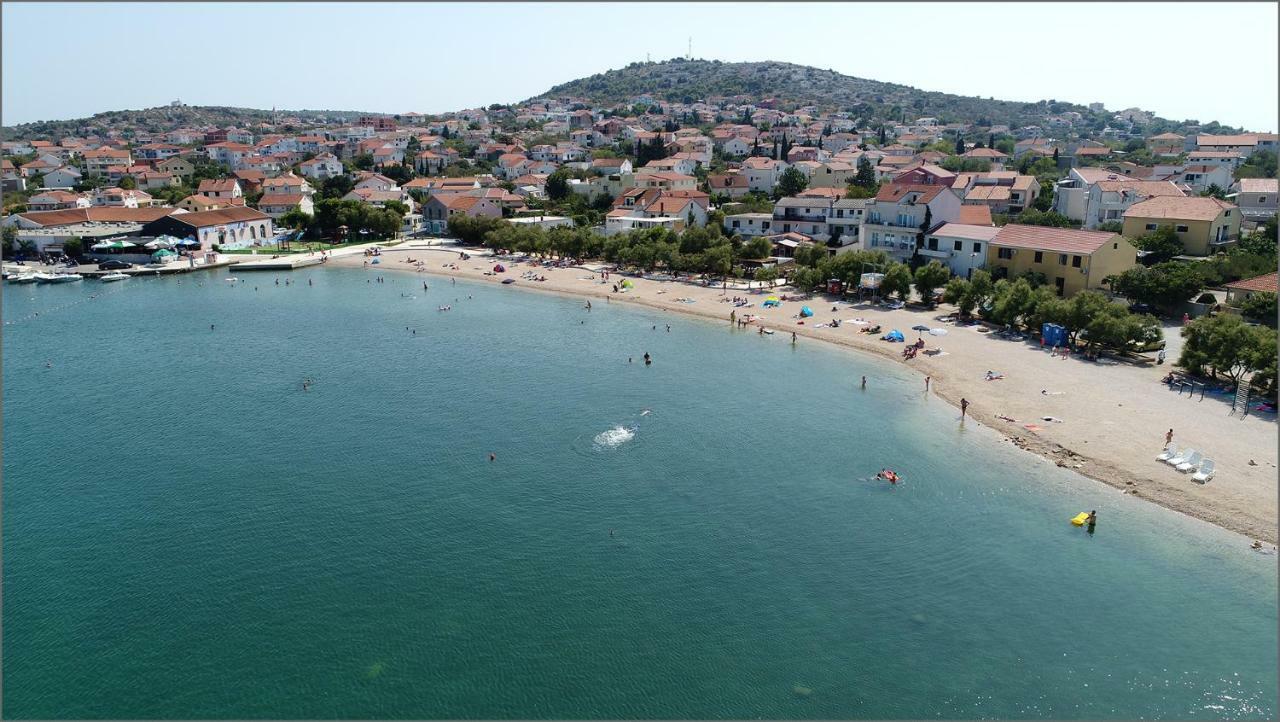 Beach Apartment Vami With Sea View มูร์แตร์ ภายนอก รูปภาพ