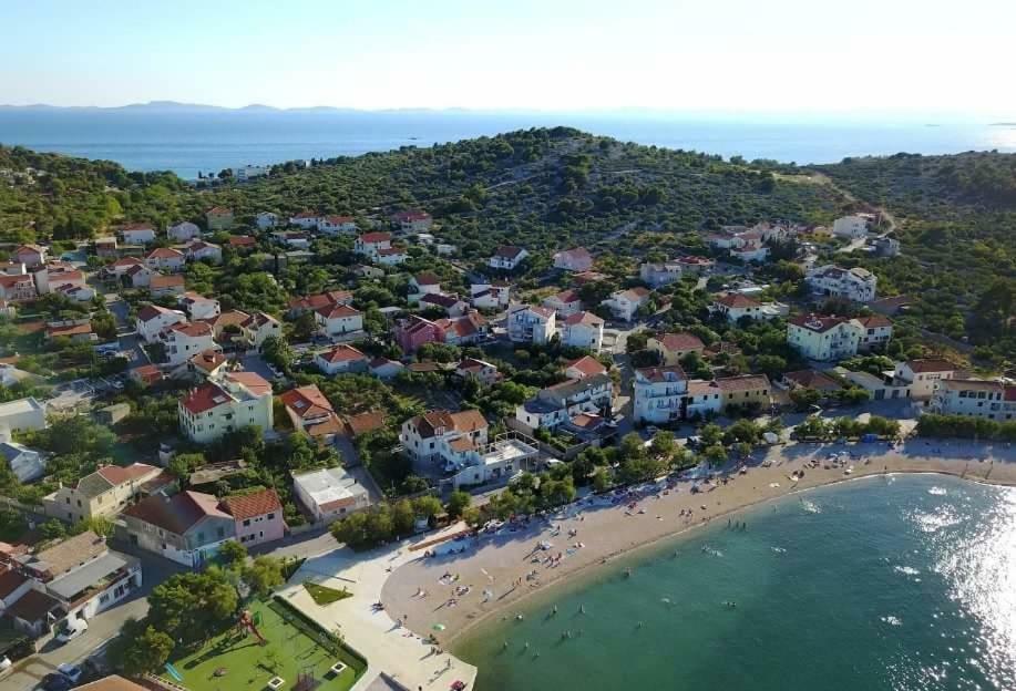 Beach Apartment Vami With Sea View มูร์แตร์ ภายนอก รูปภาพ